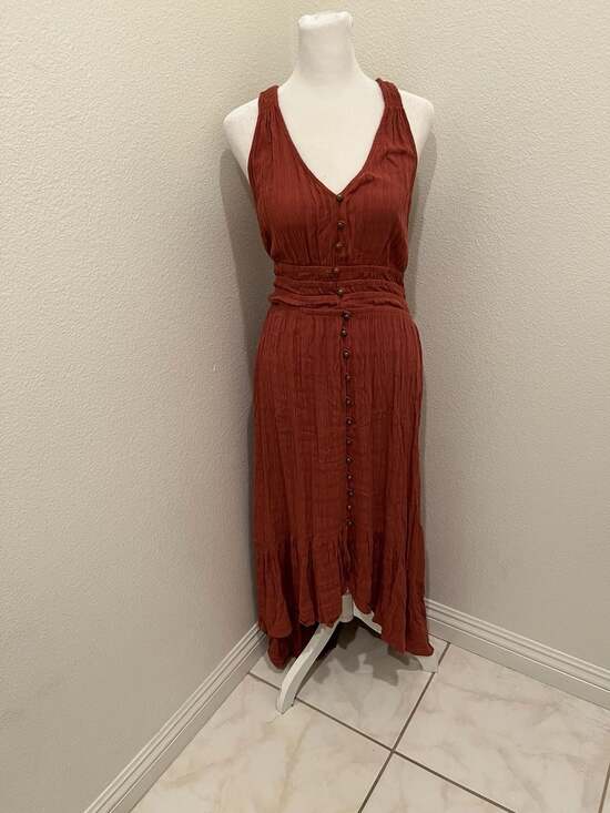 Rewind Dresses & Skirts - Rewind Juniors Button-Front Hi-Low Maxi Dress in Rust